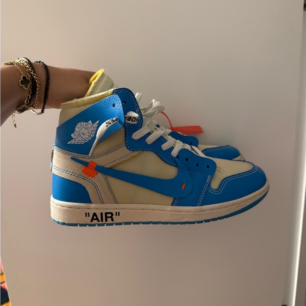 Nike Air Jordan 1 Retro High OG Off-White Blue Sneakers